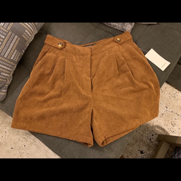 Zara Pants - ZARA corduroy shorts with buttons